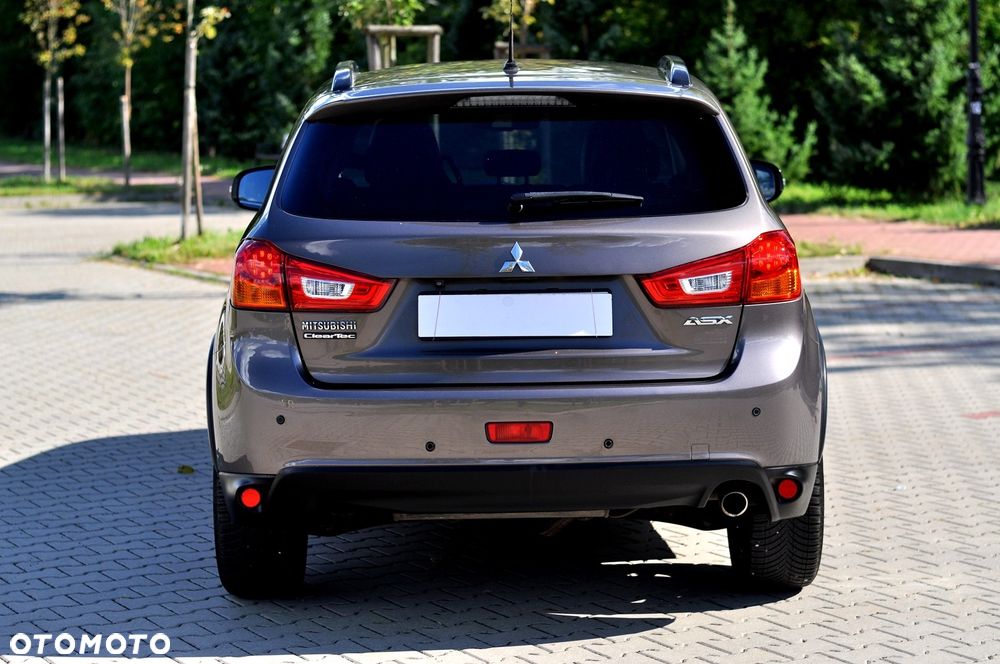 Mitsubishi ASX - 4