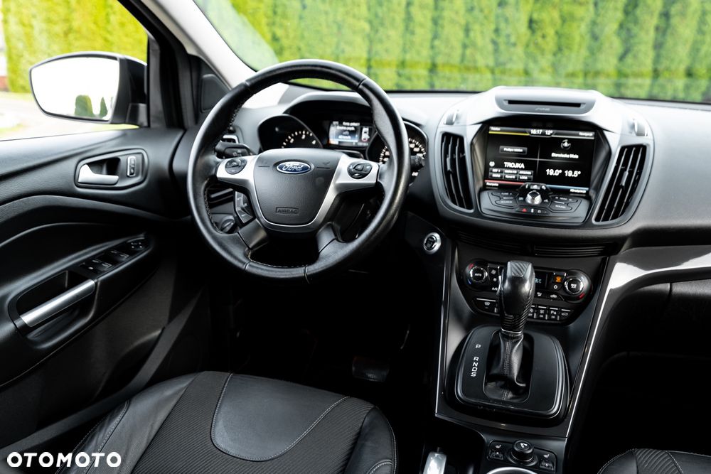 Ford Kuga 2.0 EcoBlue 4x4 TITANIUM - 27