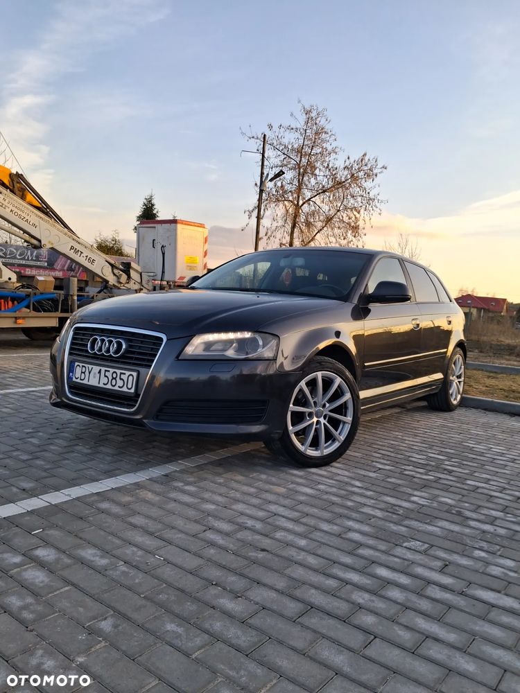Audi A3 Sportback 2.0 TDI DPF Ambiente - 4
