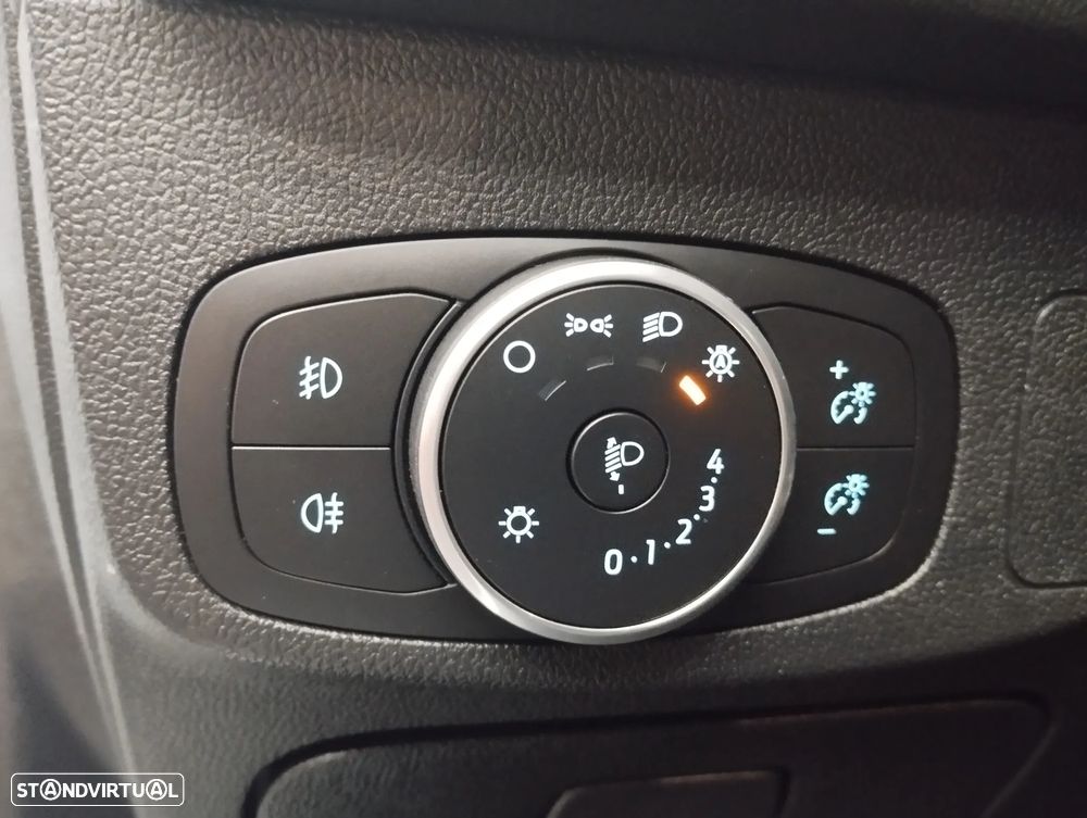 Ford Focus 1.0 EcoBoost Business - 16