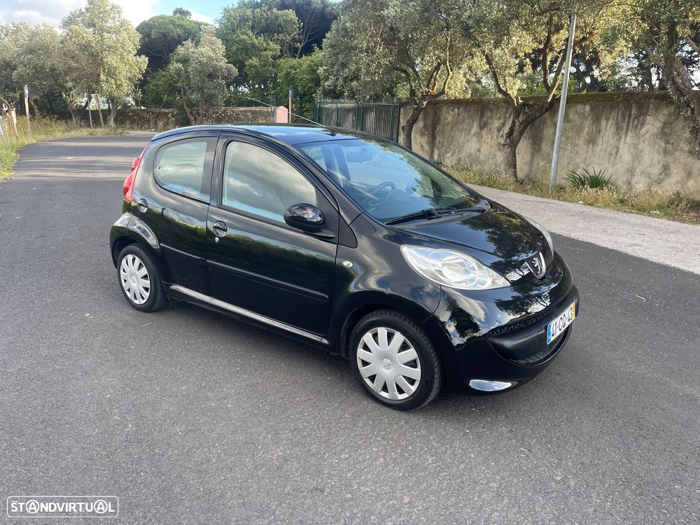 Peugeot 107 1.4 HDi Trendy - 1