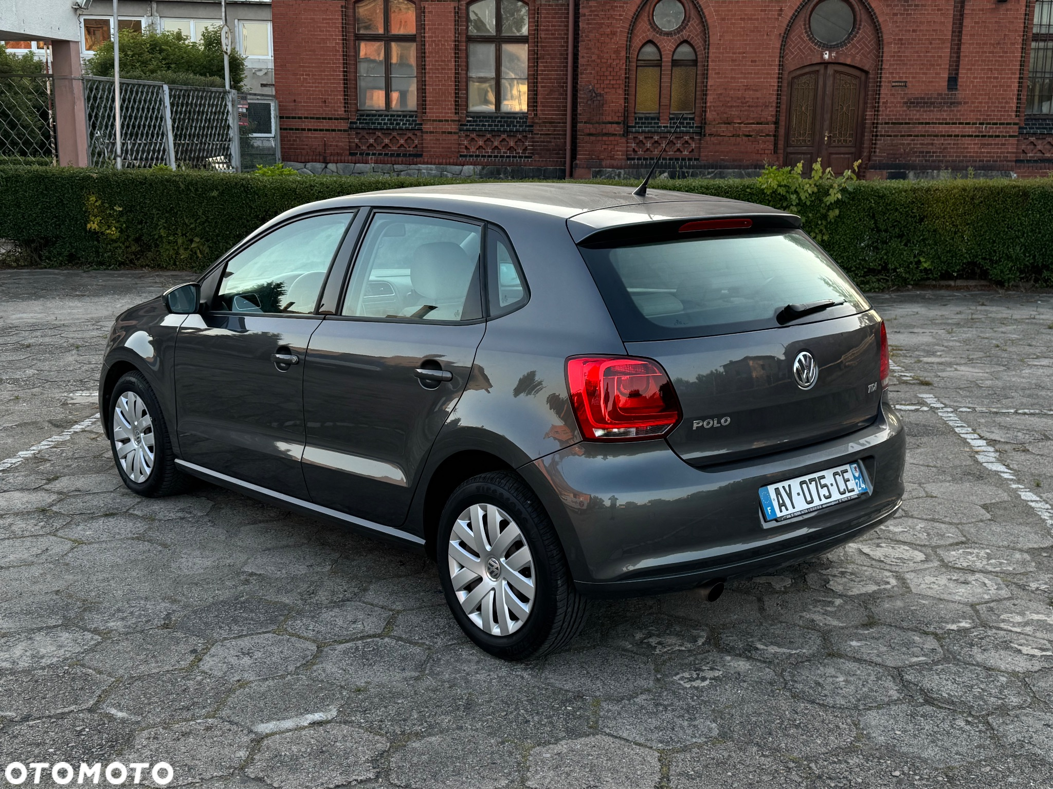 Volkswagen Polo 1.6 TDI DPF Comfortline - 2