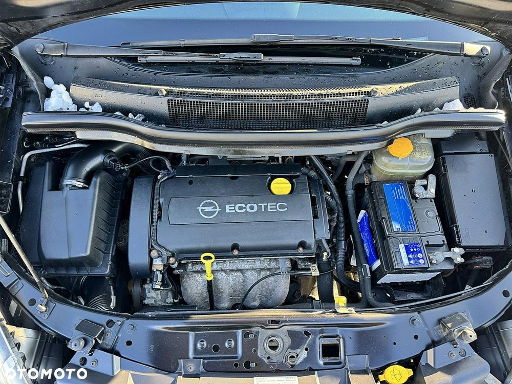 Opel Zafira - 22