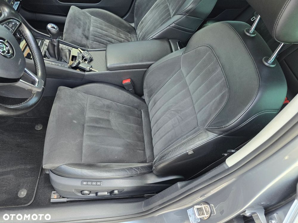 Skoda Superb 2.0 TDI 4x4 Style - 28