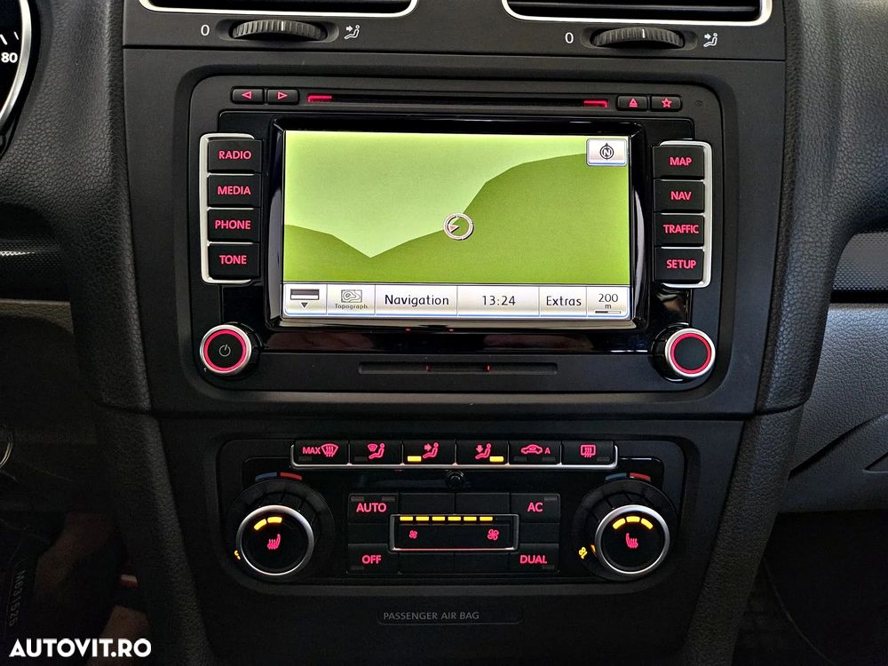 Volkswagen Golf 2.0 TDI DPF Highline - 26