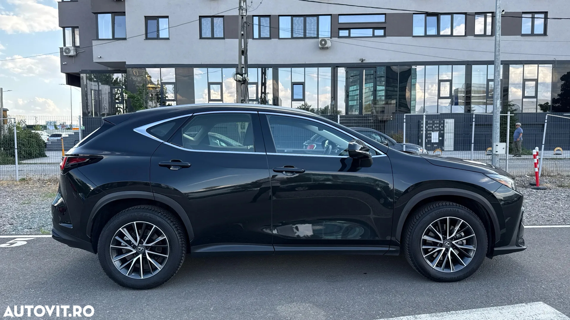 Lexus Seria NX 350h AWD CVT HEV Business - 24
