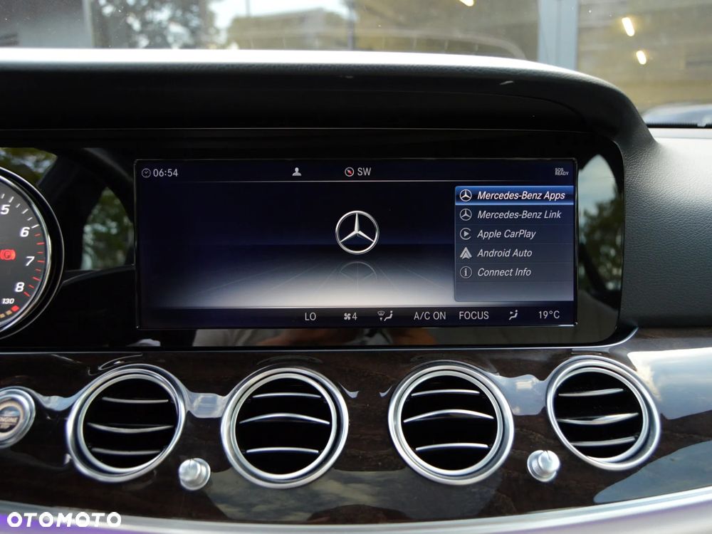 Mercedes-Benz Klasa E 450 4Matic 9G-TRONIC - 20