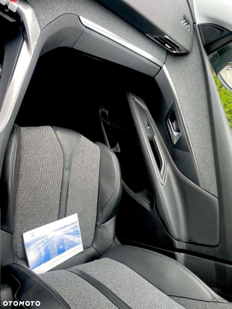 Peugeot 3008 BlueHDi 130 Stop & Start EAT8 Active - 19