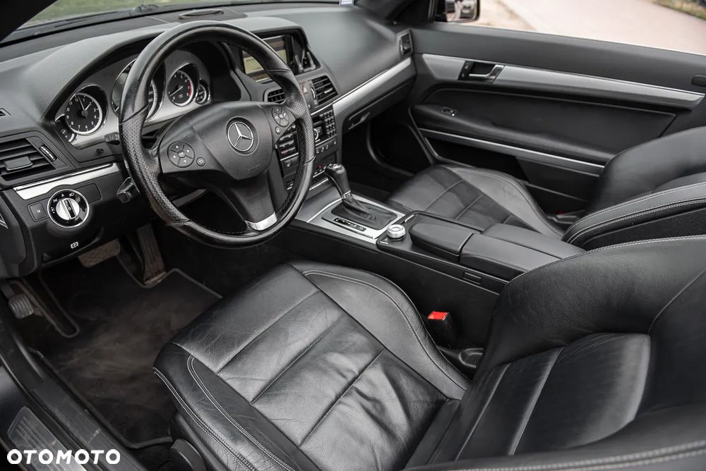 Mercedes-Benz Klasa E 350 CGI BlueEFFICIENCY 7G-TRONIC Avantgarde - 13