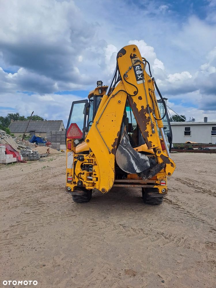 JCB 4CX - 3