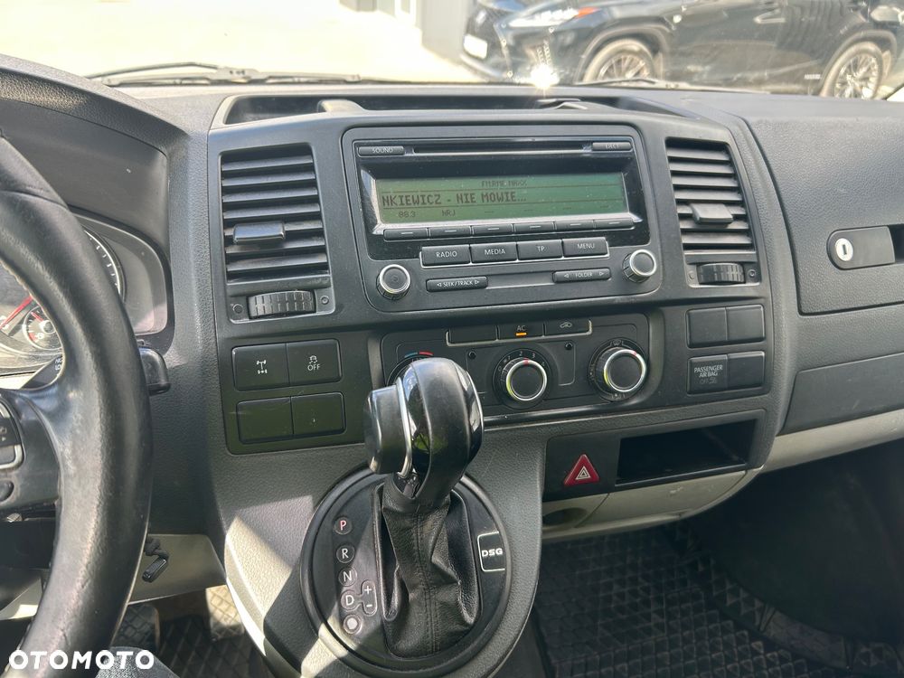 Volkswagen Transporter - 11