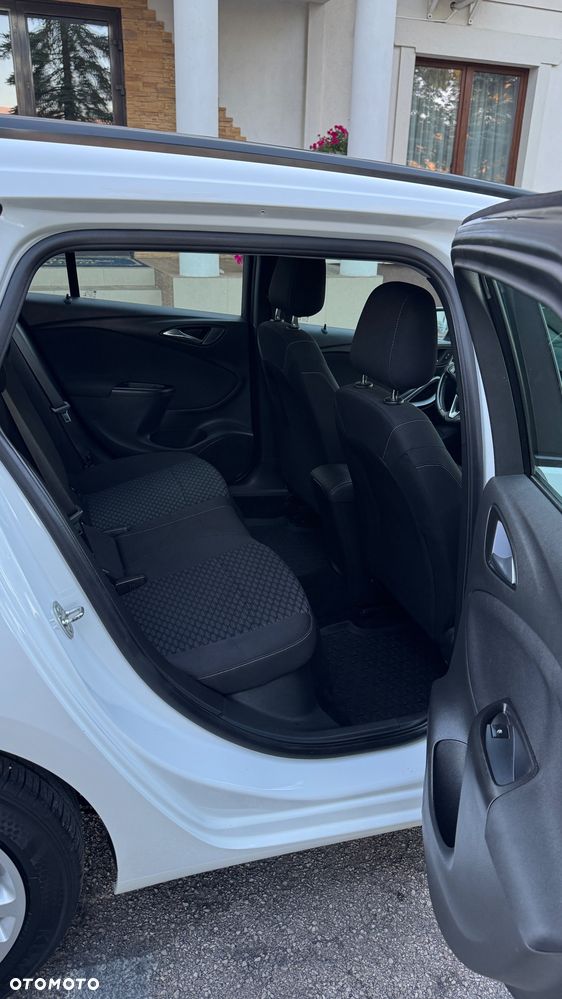 Opel Astra - 17