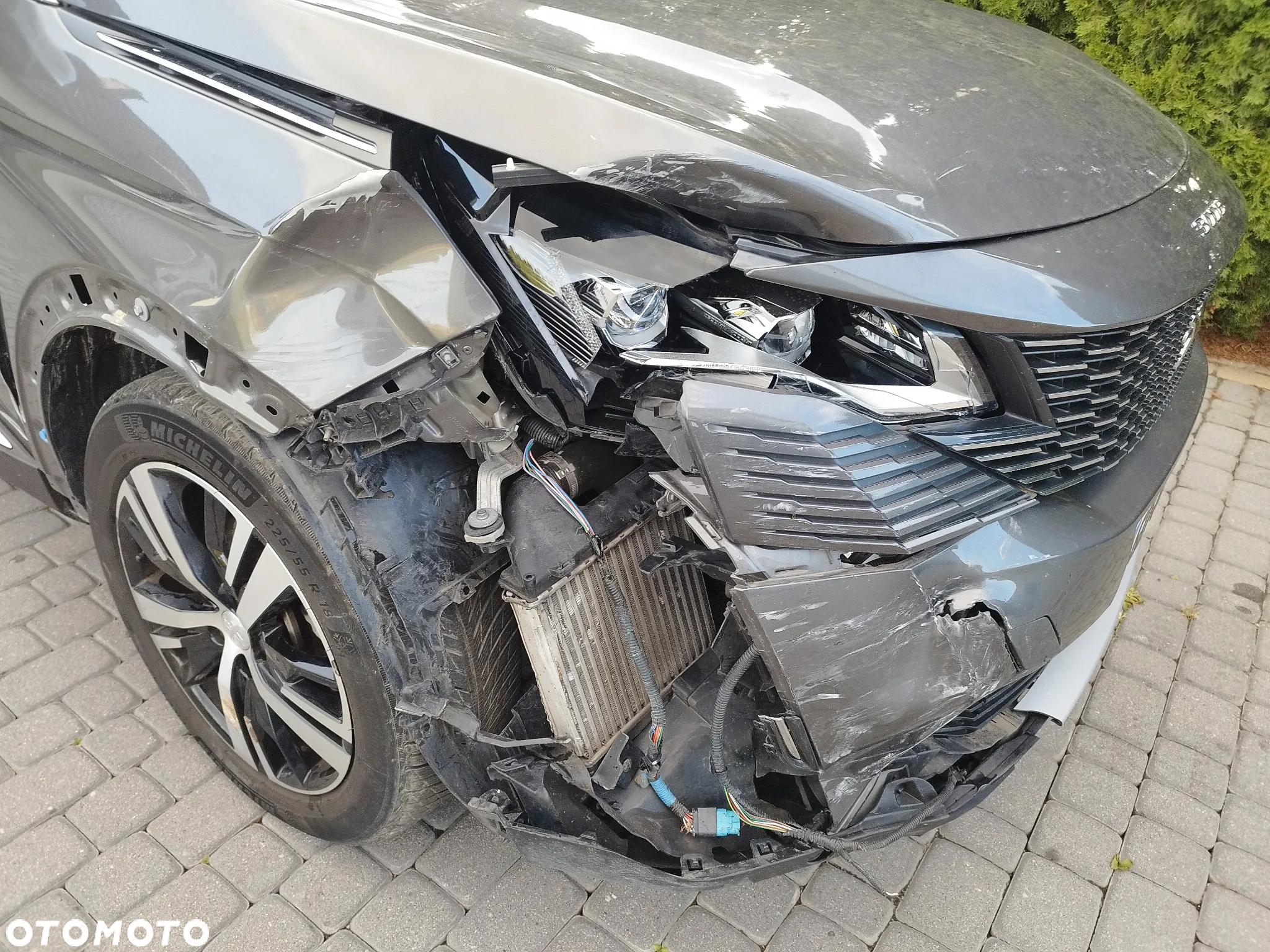 Peugeot 3008 1.2 PureTech GT S&S EAT8 - 8