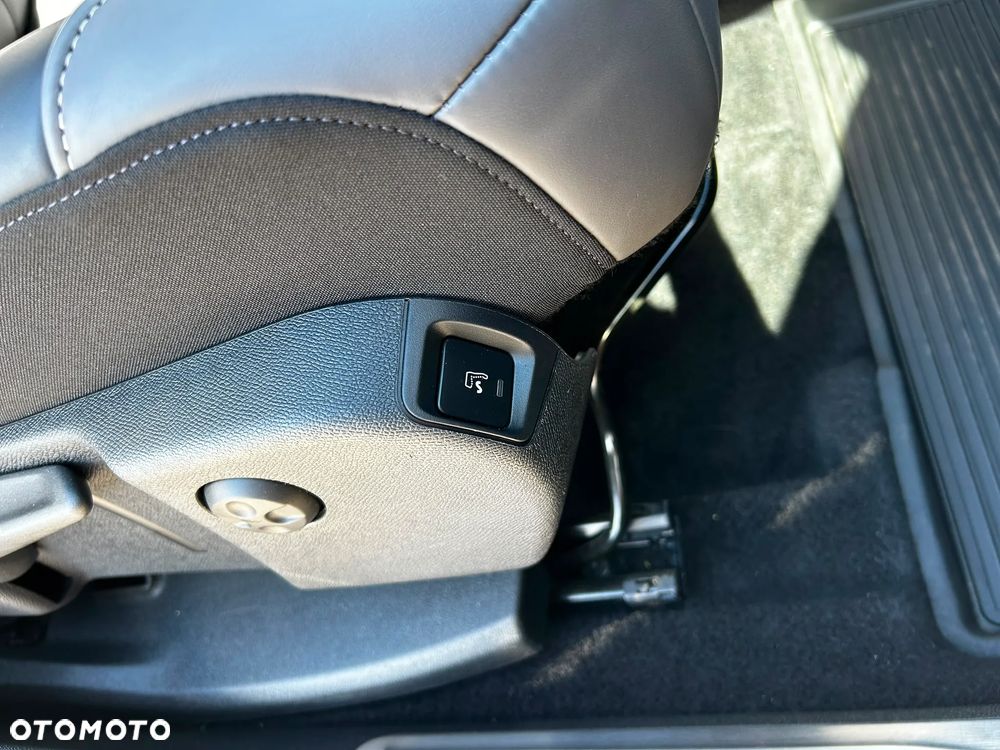 Citroën C5 Aircross 1.6 PureTech Shine EAT8 - 27