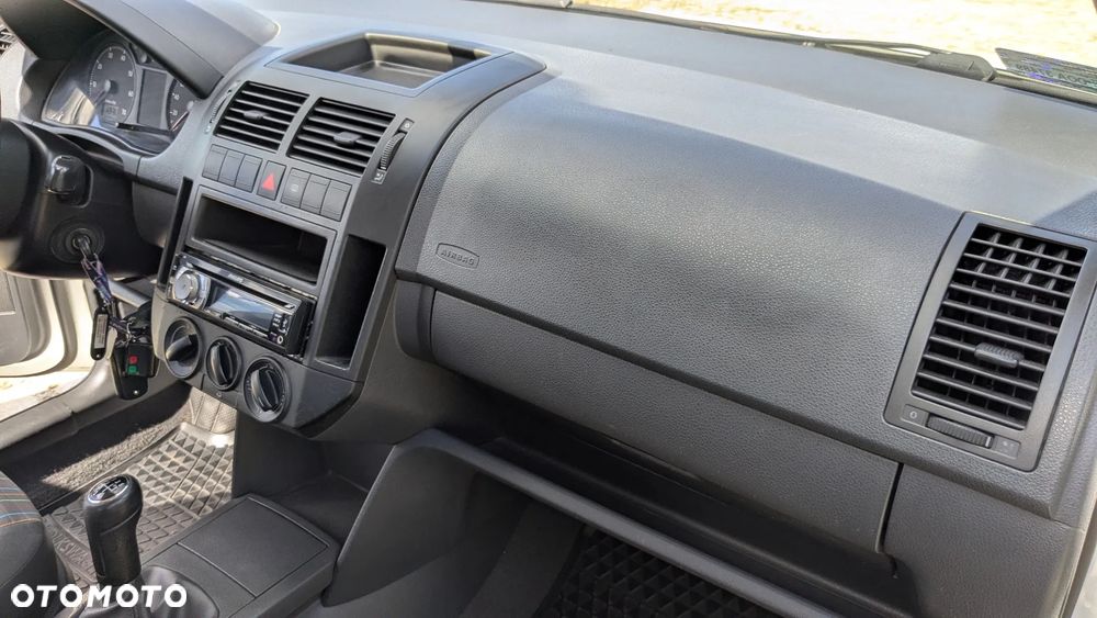 Volkswagen Polo 1.2 Basis - 29