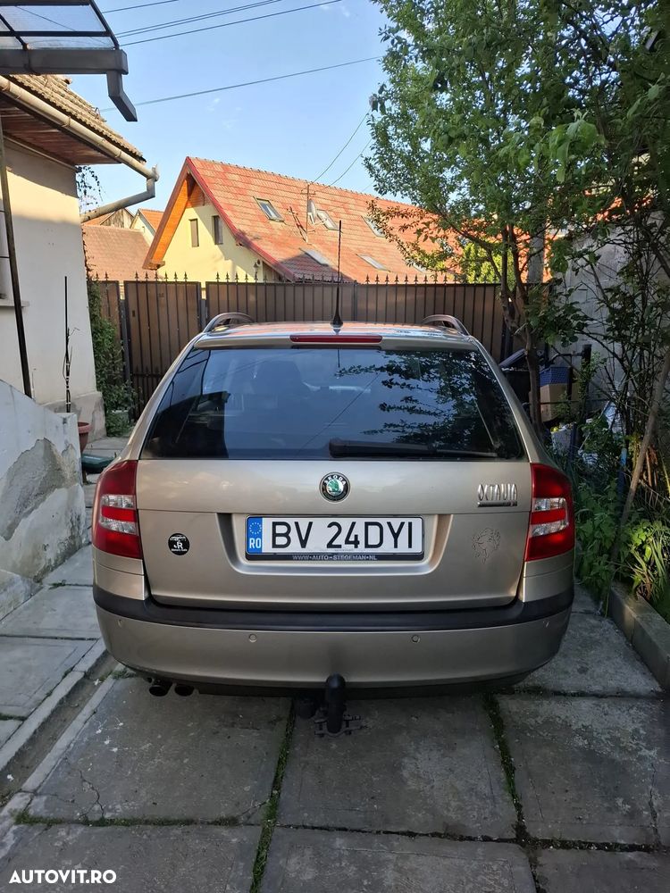 Skoda Octavia 2.0 FSI Edition 100 - 8