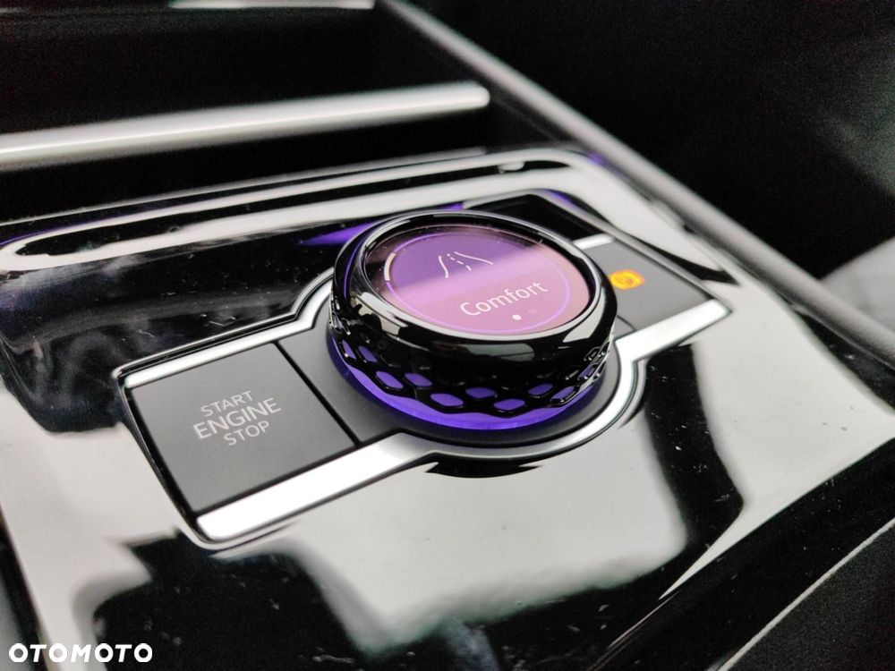 Volkswagen Tiguan - 27