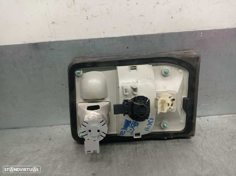 FAROLIM TRASEIRO ESQUERDO AUDI A8 2000 -4D0945093E - 1