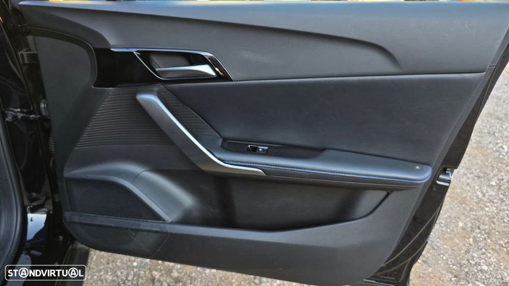 MG MG4 64 kWh Luxury - 48