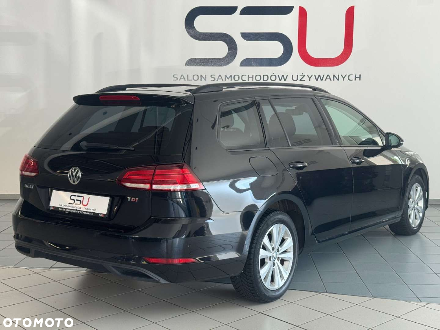 Volkswagen Golf - 11
