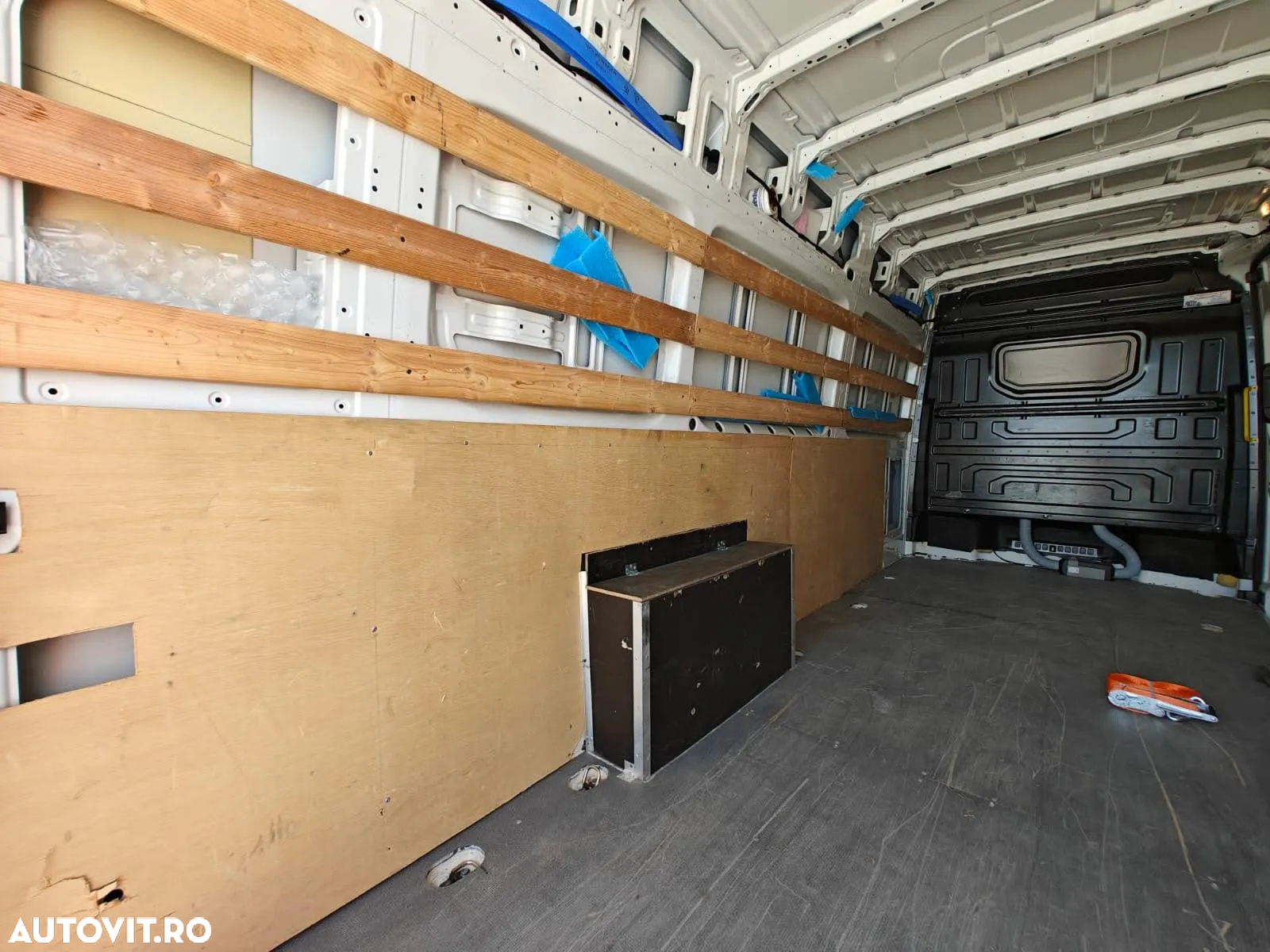 Volkswagen Crafter 3.5 Furgon L5H3 - 34