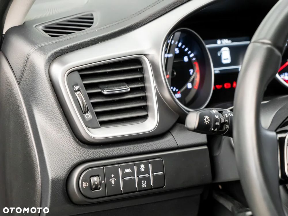 Kia Ceed 1.5 T-GDI M - 24