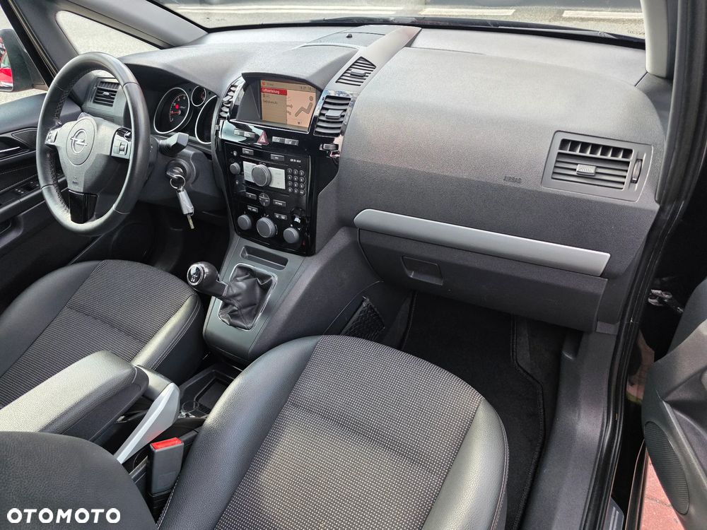 Opel Zafira 1.8 Design Edition - 10