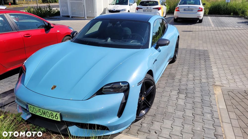 Porsche Taycan - 22