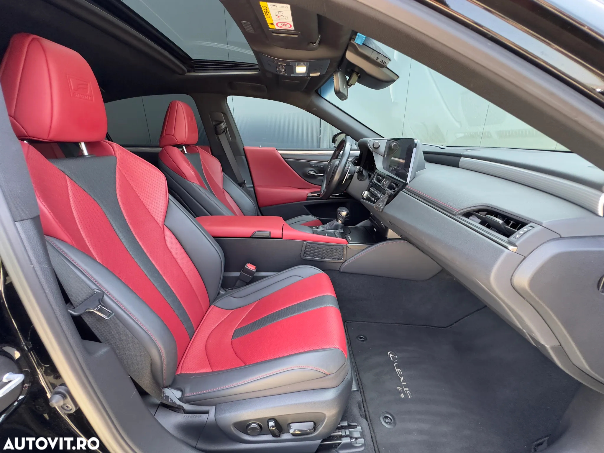 Lexus Seria ES 300h F Sport+ - 26
