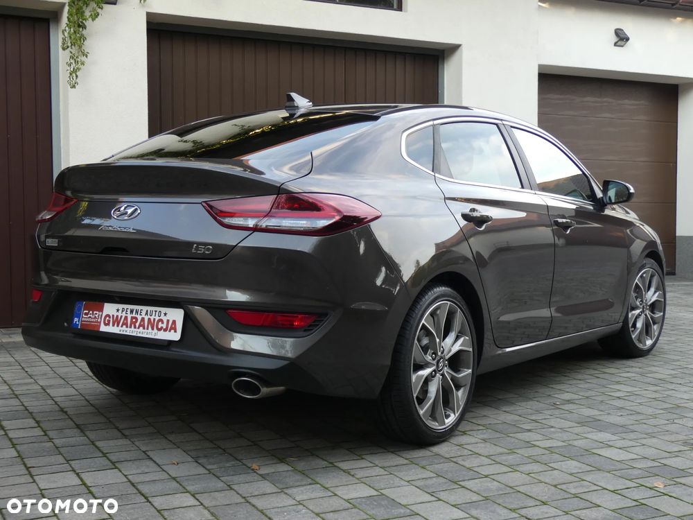 Hyundai i30 1.4 T-GDI Fastback Premium - 8