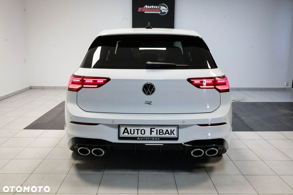 Volkswagen Golf 2.0 TSI 4Motion R DSG - 12