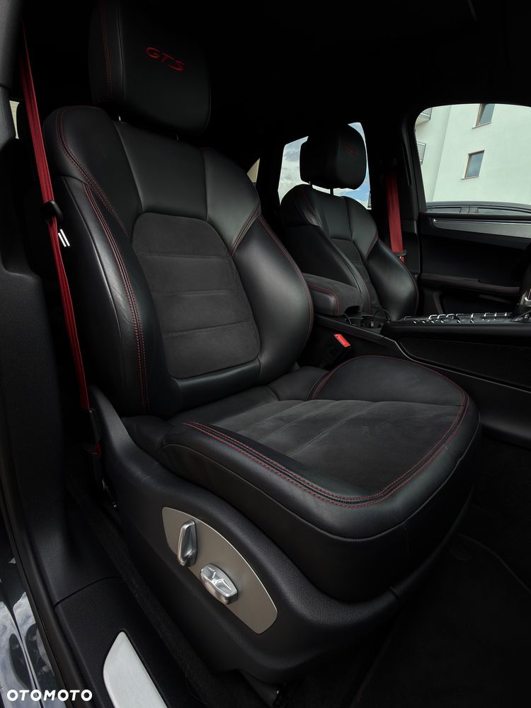 Porsche Macan GTS PDK - 4