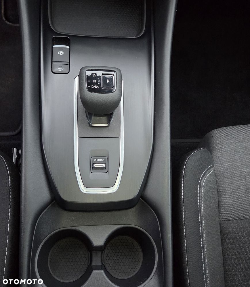 Nissan Qashqai 1.3 DIG-T MHEV N-Connecta Xtronic - 27