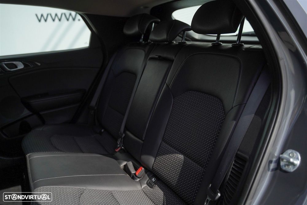 Kia XCeed 1.6 GDi PHEV Drive - 14
