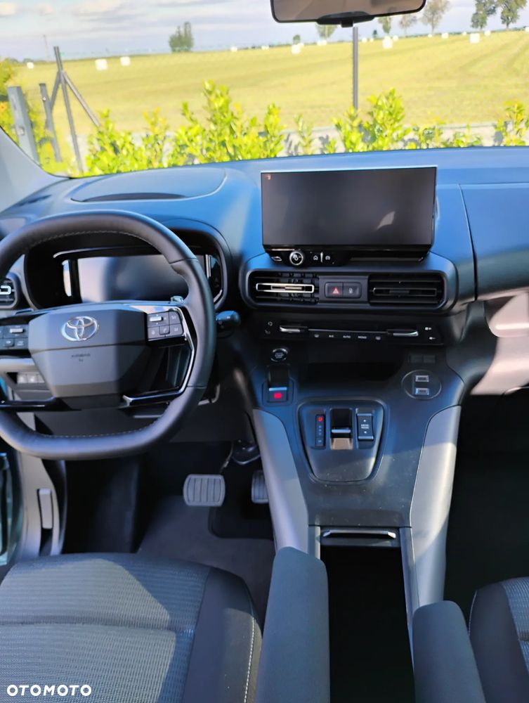 Toyota Proace City Verso Long 1.5 D-4D Family - 8