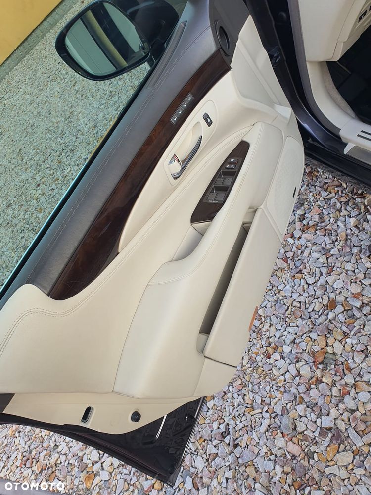 Lexus LS 460 Prestige - 31