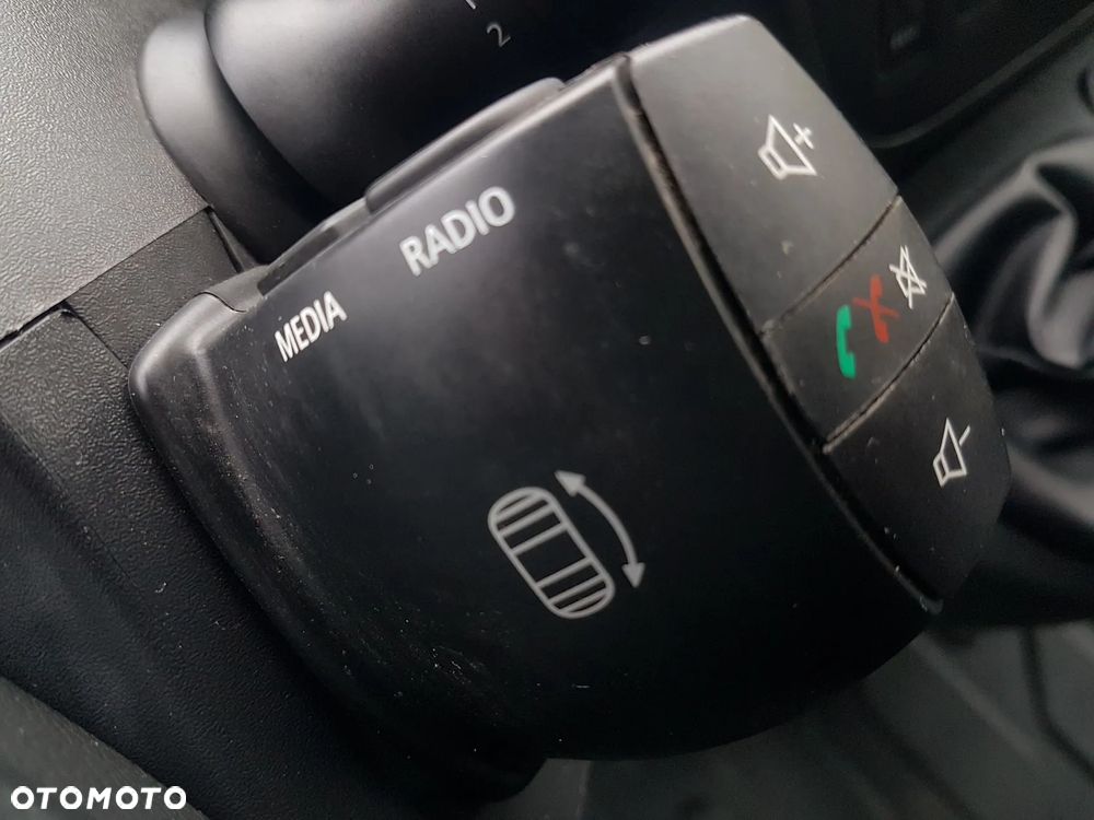 Renault MASTER KONTENER 8EP 4,21x2,23x2,22 KLIMA KRAJOWY MANUAL  6-BIEGÓW - 32