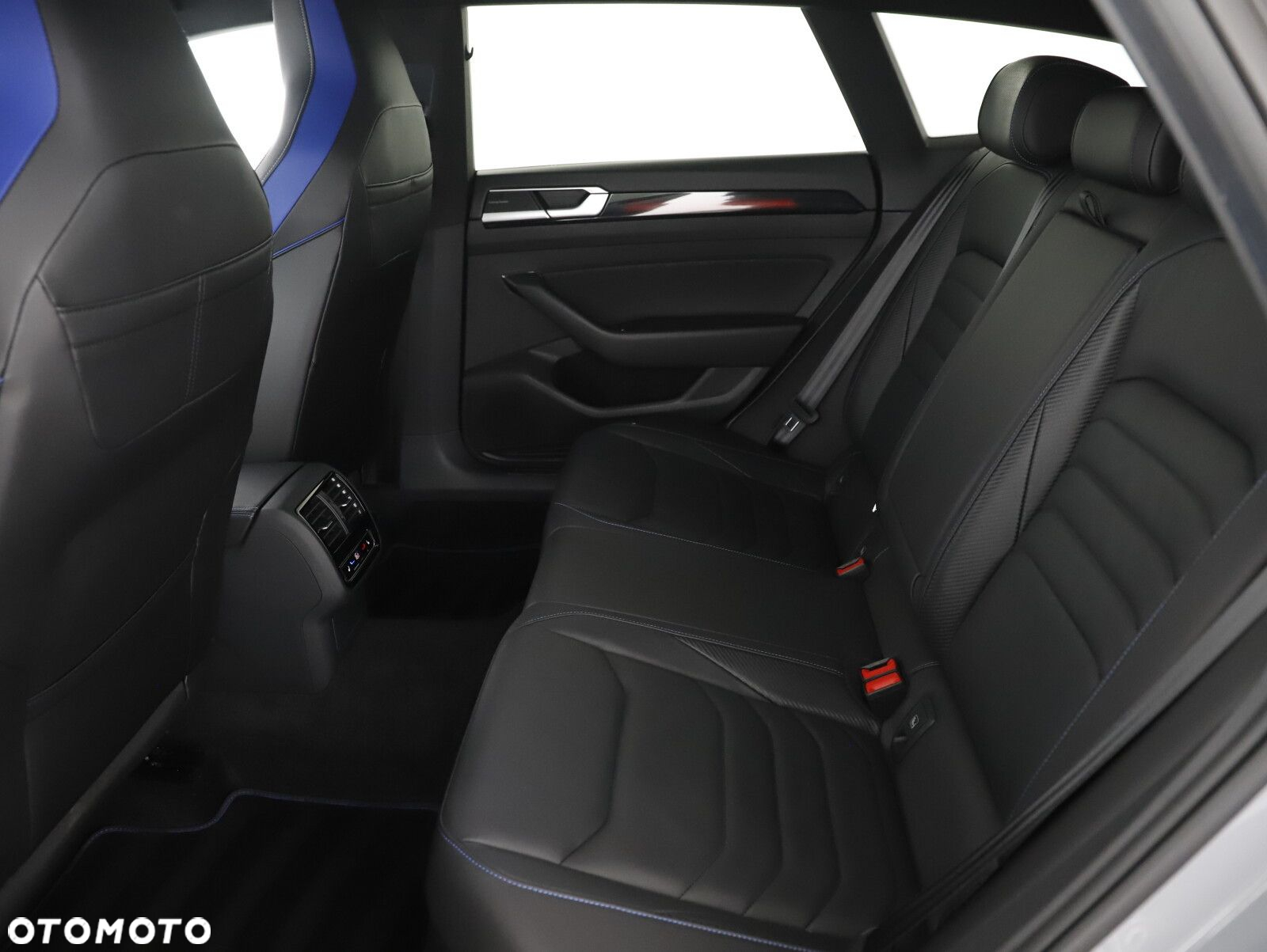 Volkswagen Arteon 2.0 TSI 4Motion R DSG - 10
