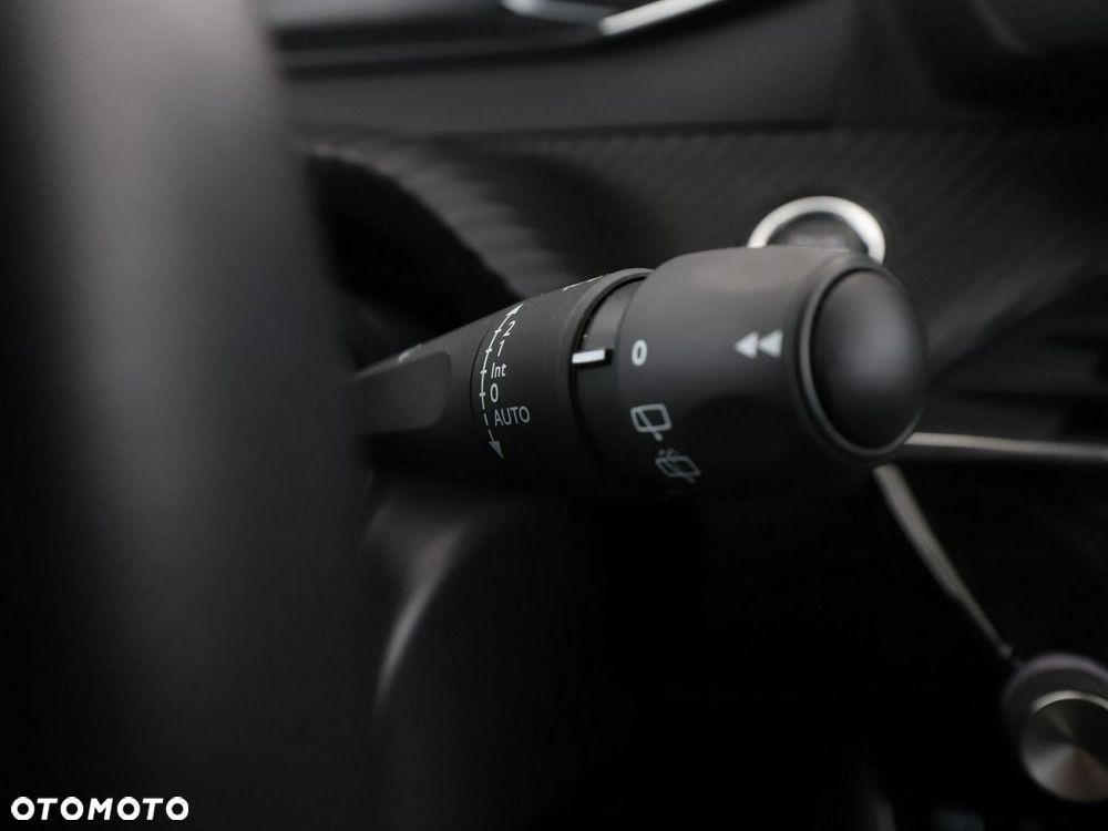 Peugeot 2008 PureTech 130 EAT8 Allure - 35