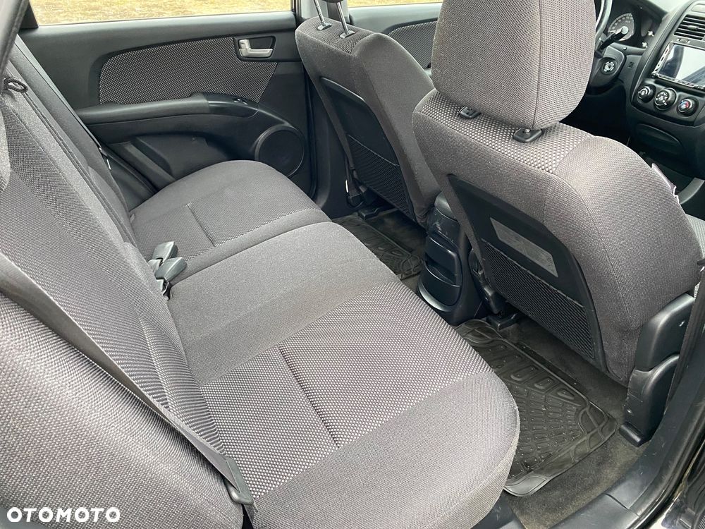 Kia Sportage 2.0 2WD Cup - 25