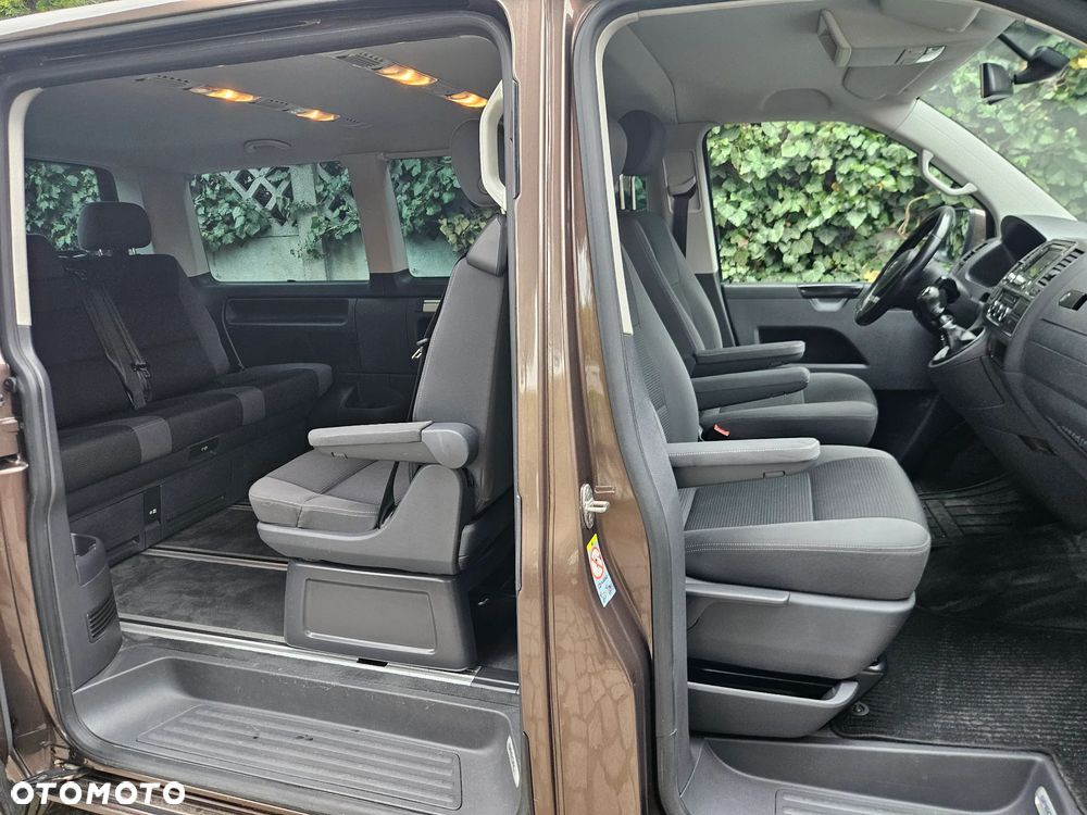 Volkswagen Multivan - 26