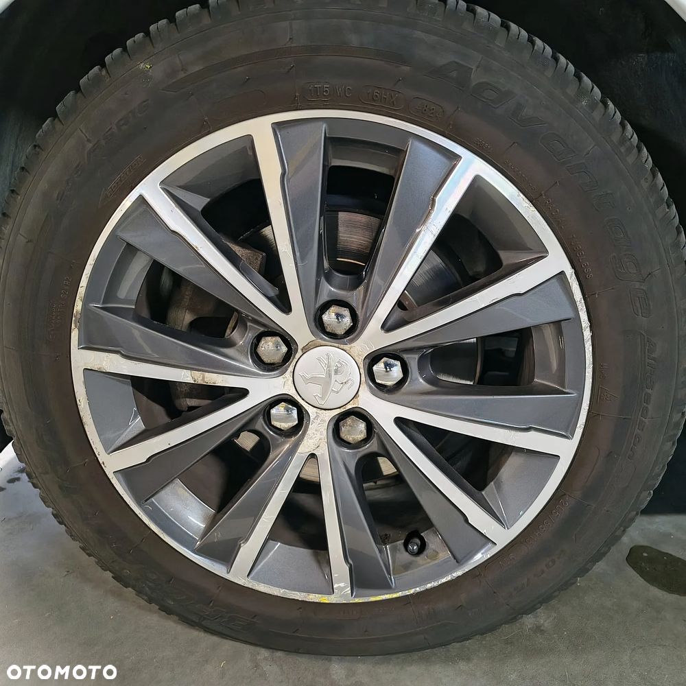 Peugeot 308 1.6 THP Active - 26