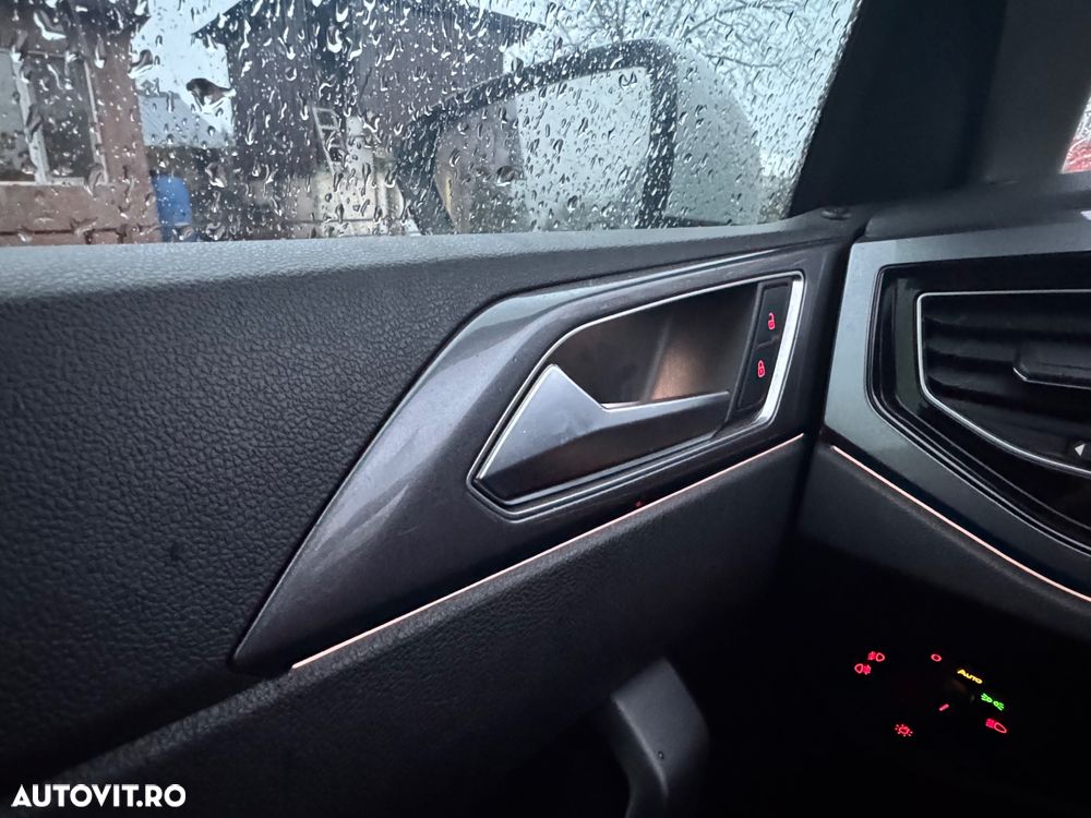 Volkswagen Polo 1.6 TDI Highline - 15