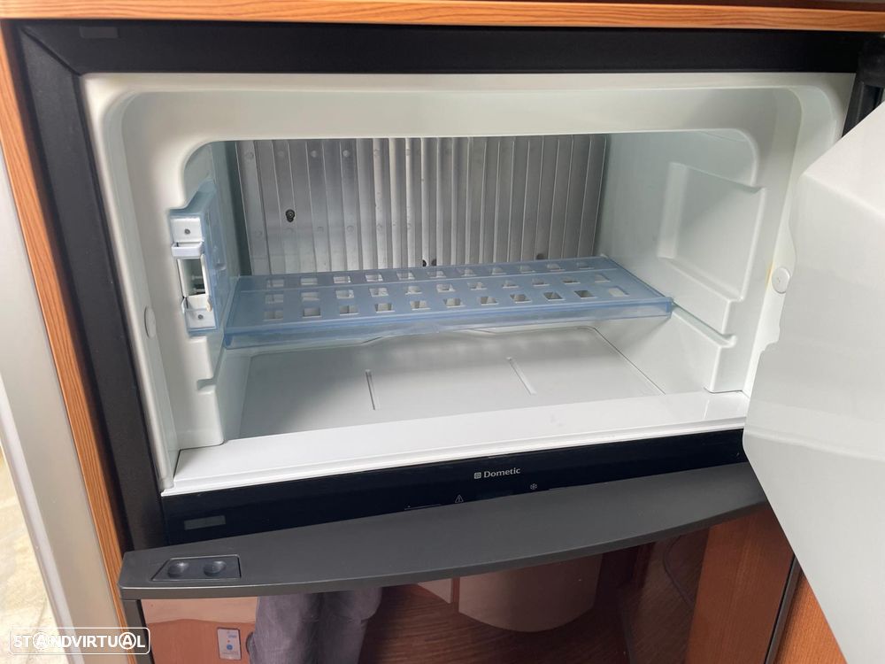 Pilote Explorateur G742 c/Cama Central - Autocaravana - 21