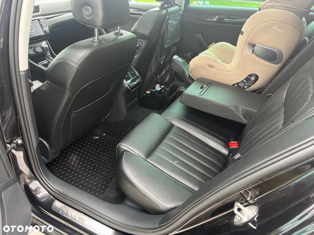 Skoda Superb 2.0 TDI DSG L&K - 9