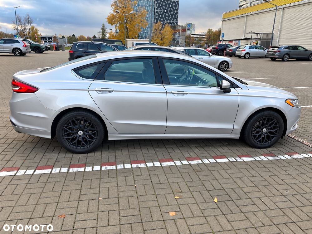 Ford Fusion - 9