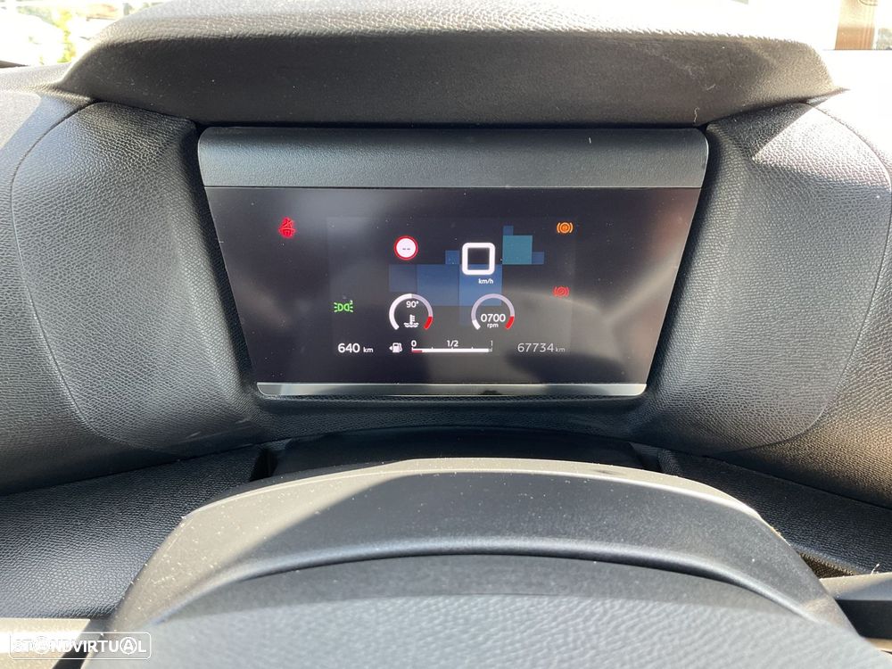 Citroën C4 1.2 PureTech Feel - 24
