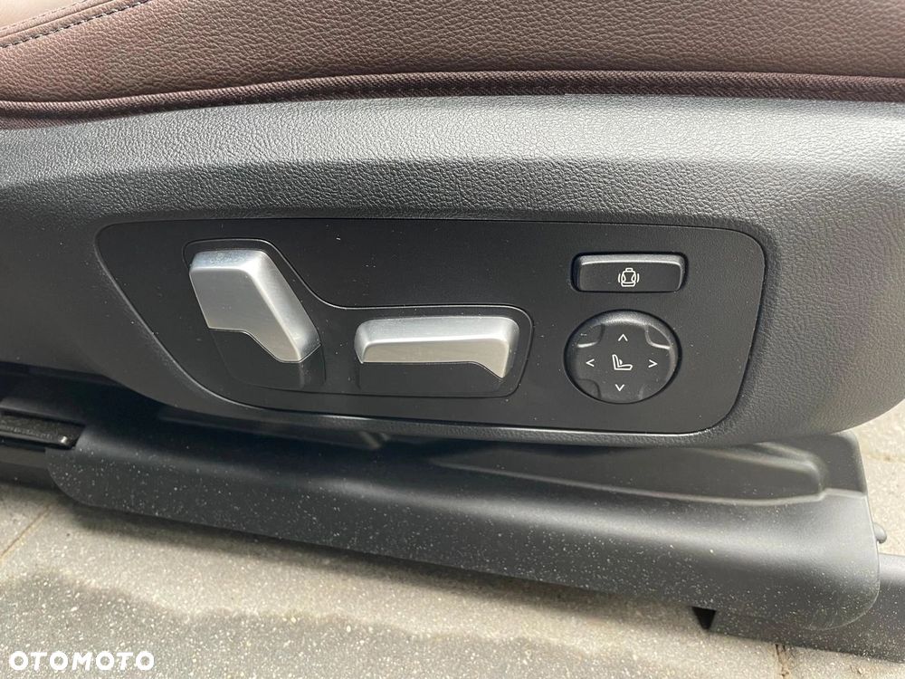 FOTELE TAPICERKA BMW iX3 G08 SKÓRA VERNASCA MOKKA GRZANE PRZÓD TYŁ - 3