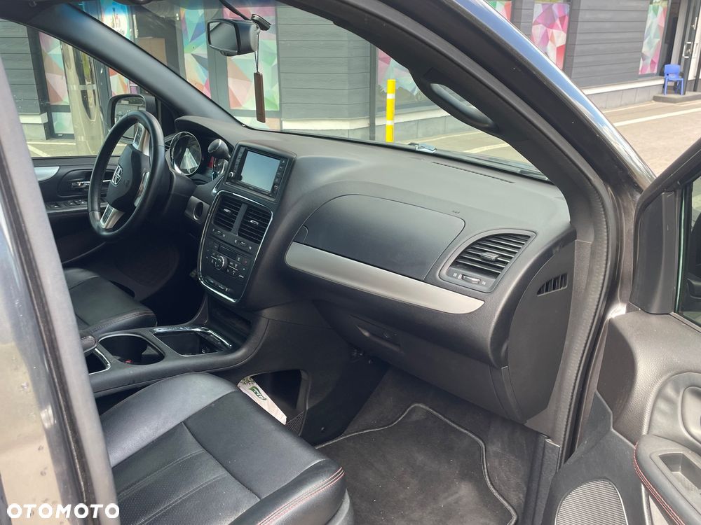 Dodge Grand Caravan 3.6 R/T - 7