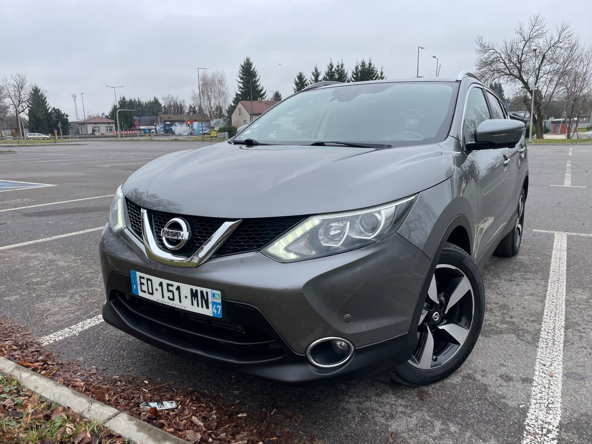 Nissan Qashqai 1.6 DCi Xtronic N-Connecta - 1